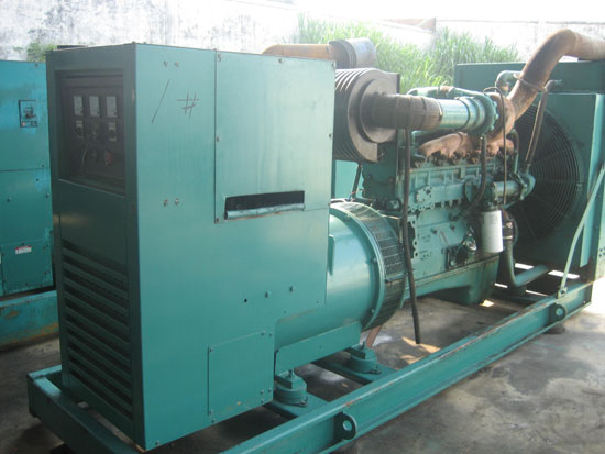 韶关租赁发电机- 发电机碳刷磨损的原因是什么