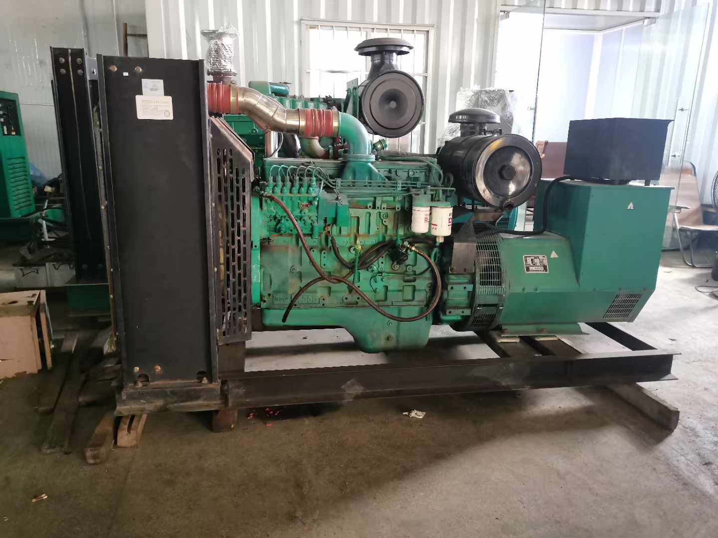 韶关发电机租赁如何确定电缆的承载电流是否在安全范围内？