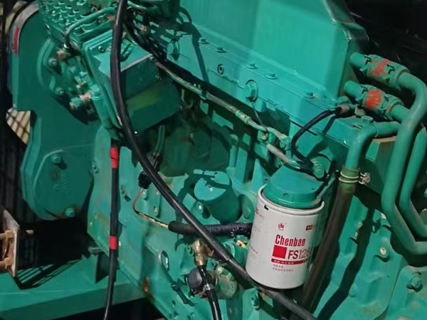 韶关如何确定新的发电机组控制系统是否与原系统兼容？